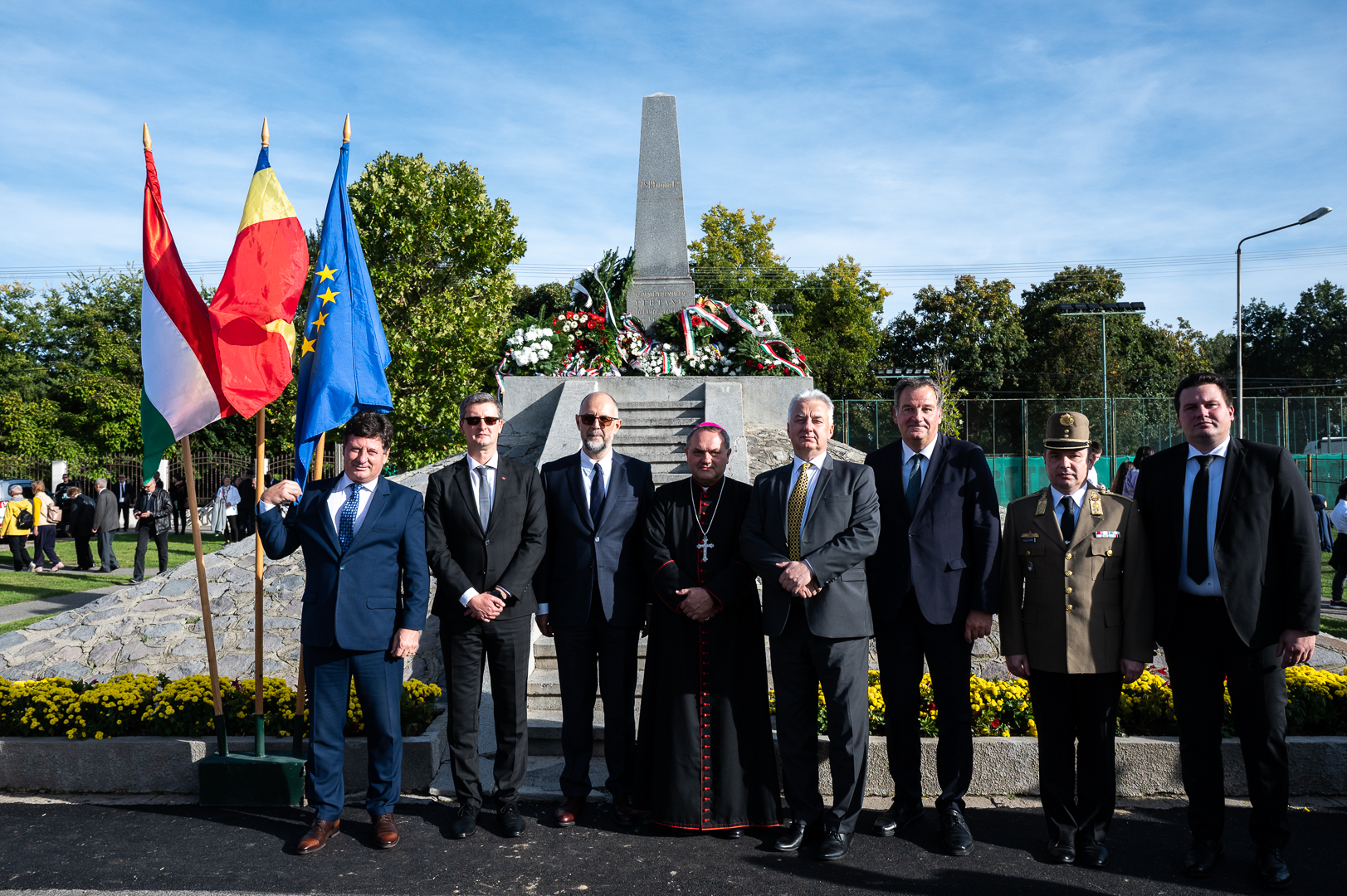 Koszorúzás Aradon, nemzeti gyásznapunkon | KDNP